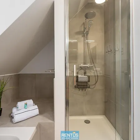 Julie - Quiet Location, Perfect For Families